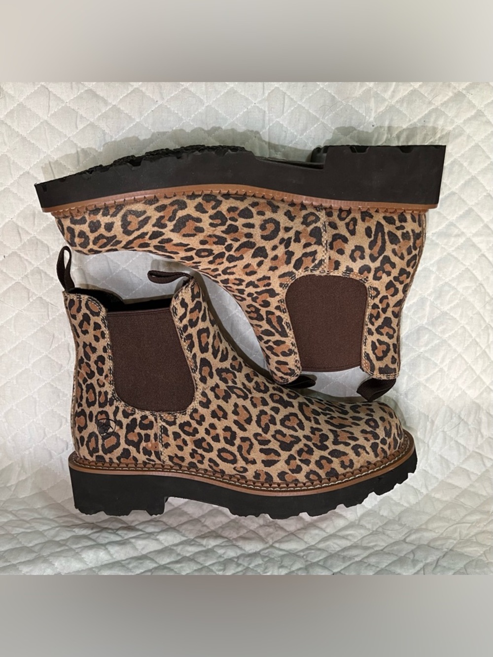 Ariat Fatbaby Chelsea Western Boot in Cheetah Print - Picture 8 of 12